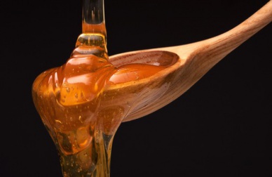 Woran erkennt man, ob Honig gestreckt ist?