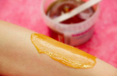 Ist die Haarentfernung mit Wachs gesund?