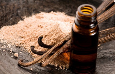 Selbstgemachtes Parfum mit Vanille