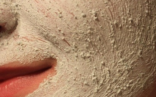 Gesichtsmassagen und Peeling Gesichtsmassagen und Peeling
