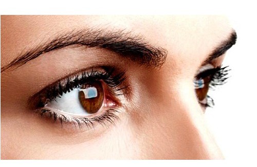 Perfekte Augenbrauen: 11 einfache Tipps