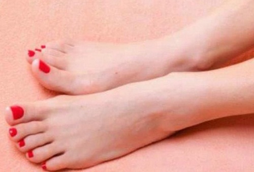 Vorbeugung und Behandlung von Fußpilz