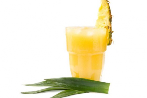 Getränk mit Ananas