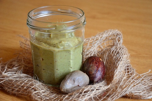 Avocado-Haarkur mit Zitronen