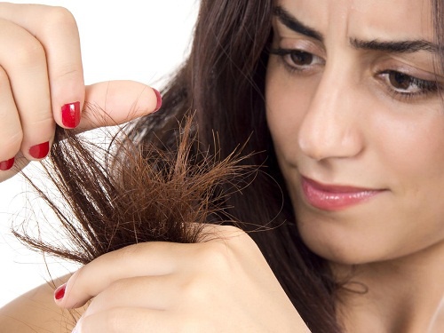 Masken gegen trockenes Haar