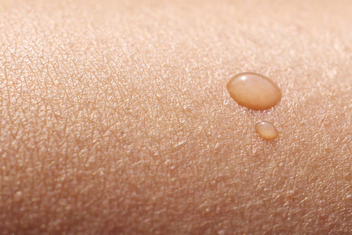 Kaltes Wasser fördert eine elastischere, straffere Haut