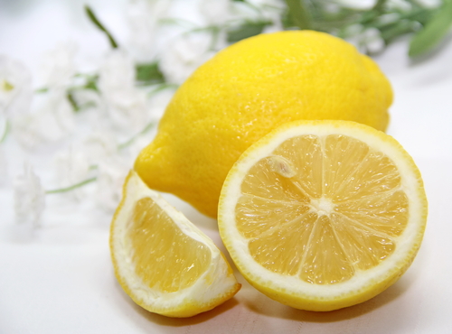 Frische Zitrone