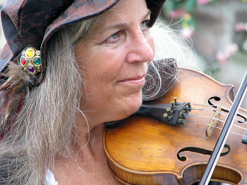 Graues-Haar-Frau