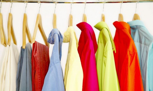 Tipps gegen Achselgeruch: Die richtige Kleidung hilft