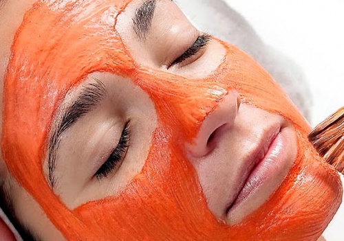 Karotten-Gesichtsmaske