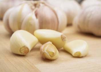 Hausmittel, die gegen Darmparasiten helfen könnten