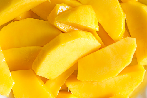 Mango und Ei gesunde Nahrungsmittelkombinationen