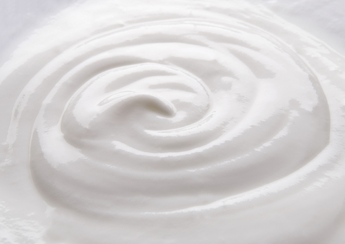 Naturjoghurt gegen Mitesser und Hautunreinheiten