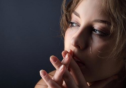 4 Tipps gegen Niedergeschlagenheit und Traurigkeit