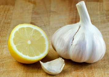 Knoblauch-Zitronen-Kur zur Reinigung der Arterien