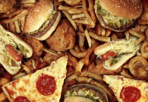 Fast food ist schädlich für die Leber