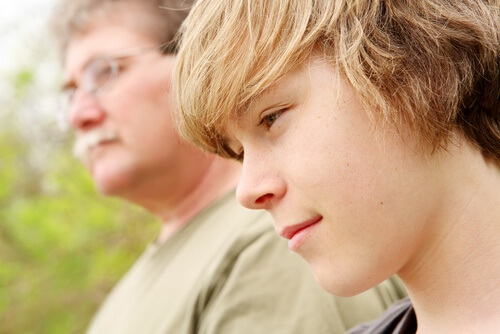 Teenager: 3 Hauptregeln für die Erziehung Teenager: 3 Hauptregeln für die Erziehung