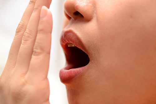 Tricks gegen Mundgeruch