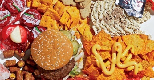 Tipps gegen Doppelkinn: verzichte auf Fast-Food