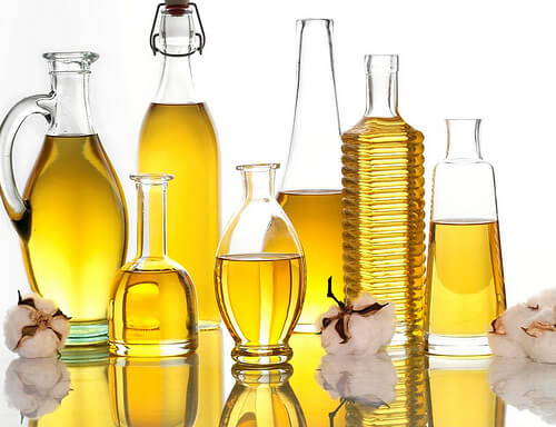 Salz und Öl gibt es in allen möglichen Flaschen und Streuern