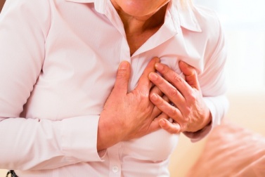 Herzinfarkt: atypische Symptome bei Frauen
