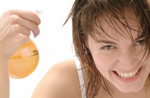 Haare sprühen