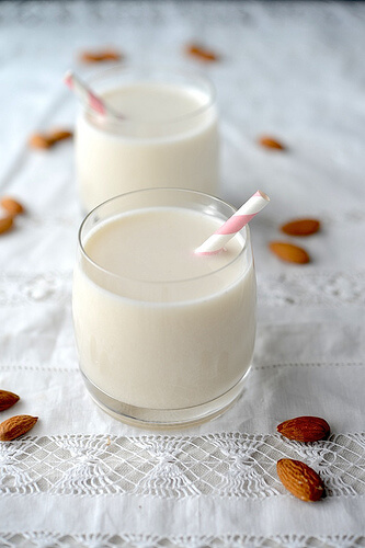 Mandelmilch und Reizdarm