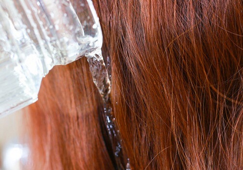 Apfelessig für glänzende und duftende Haare