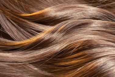7 Hausmittel für glänzende und duftende Haare