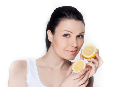 6 Anwendungen von Zitrone in der Kosmetik