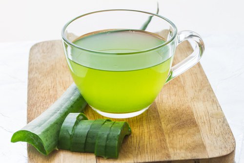 Aloesaft – Rezept zur Anwendung als Naturheilmittel Aloesaft – Rezept zur Anwendung als Naturheilmittel
