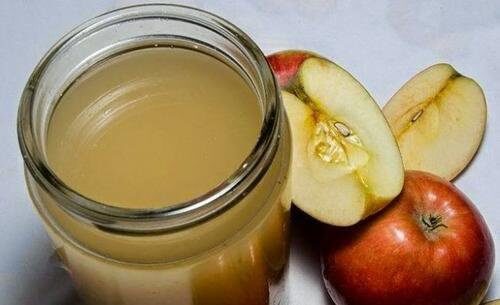 Apfelessig mit Honig ist sehr gesund