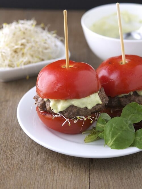 Tomaten-Avocado-Hamburger