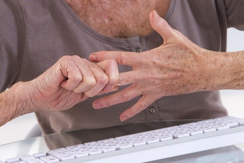 Arthritis kann sehr schmerzhaft sein