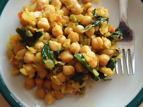 Kichererbsenmehl für die Haarentfernung zu Hause