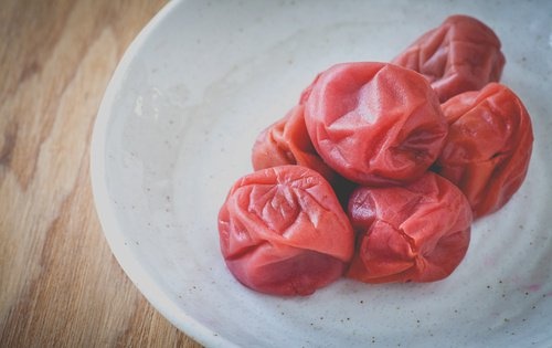 Magen entgiften mit Umeboshiwasser