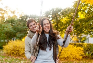 Eine glückliche Beziehung baut auf Liebe und 7 weitere Dinge
