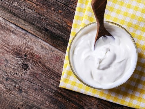 Naturjoghurt als Hausmittel gegen Nagelpilz