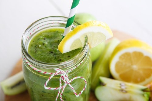 Shake mit Spinat und Zitrusfrüchten