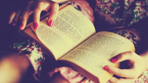 Lesen einer Geschichte zum trainieren des Gehirns