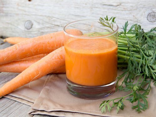 Karottensaft gegen Husten, Schnupfen und Grippe