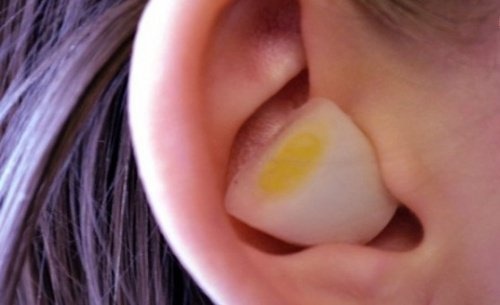 Knoblauch-im-Ohr