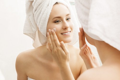 Gesichtspflege mit selbstgemachter Creme
