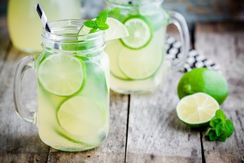 Mit dieser leckeren Limonade Körperfett verbrennen