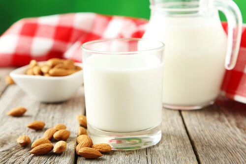 Mandelmilch