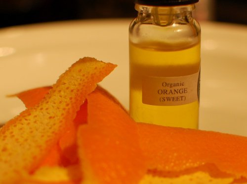 Behandlung-Orangenöl