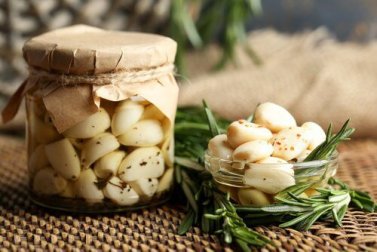 Hausmittel mit Knoblauch, das gut für die Lungen ist