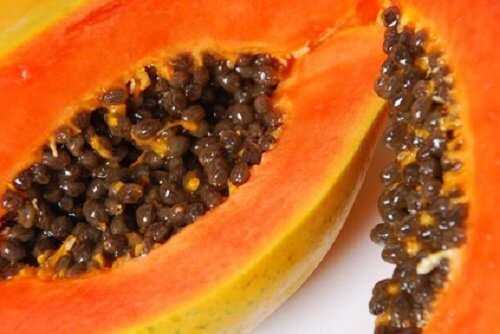 10 unglaubliche, gesundheitsfördernde Eigenschaften der Papaya