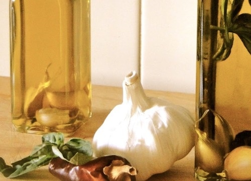 Knoblauchöl als Hausmittel zur Wundheilung