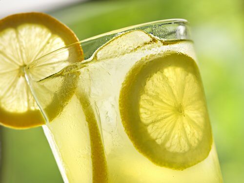 Zitronensaft gegen Gallensteine
